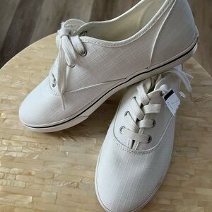 Ladies, Ralph Lauren, white canvas brand new sneakers, size 7